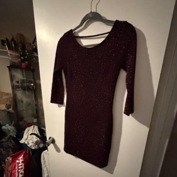 Trixxi Juniors Deep Red Wine Sparkle Low Cut Back Fitted Bodycon Dress Sz M - Picture 3 of 6